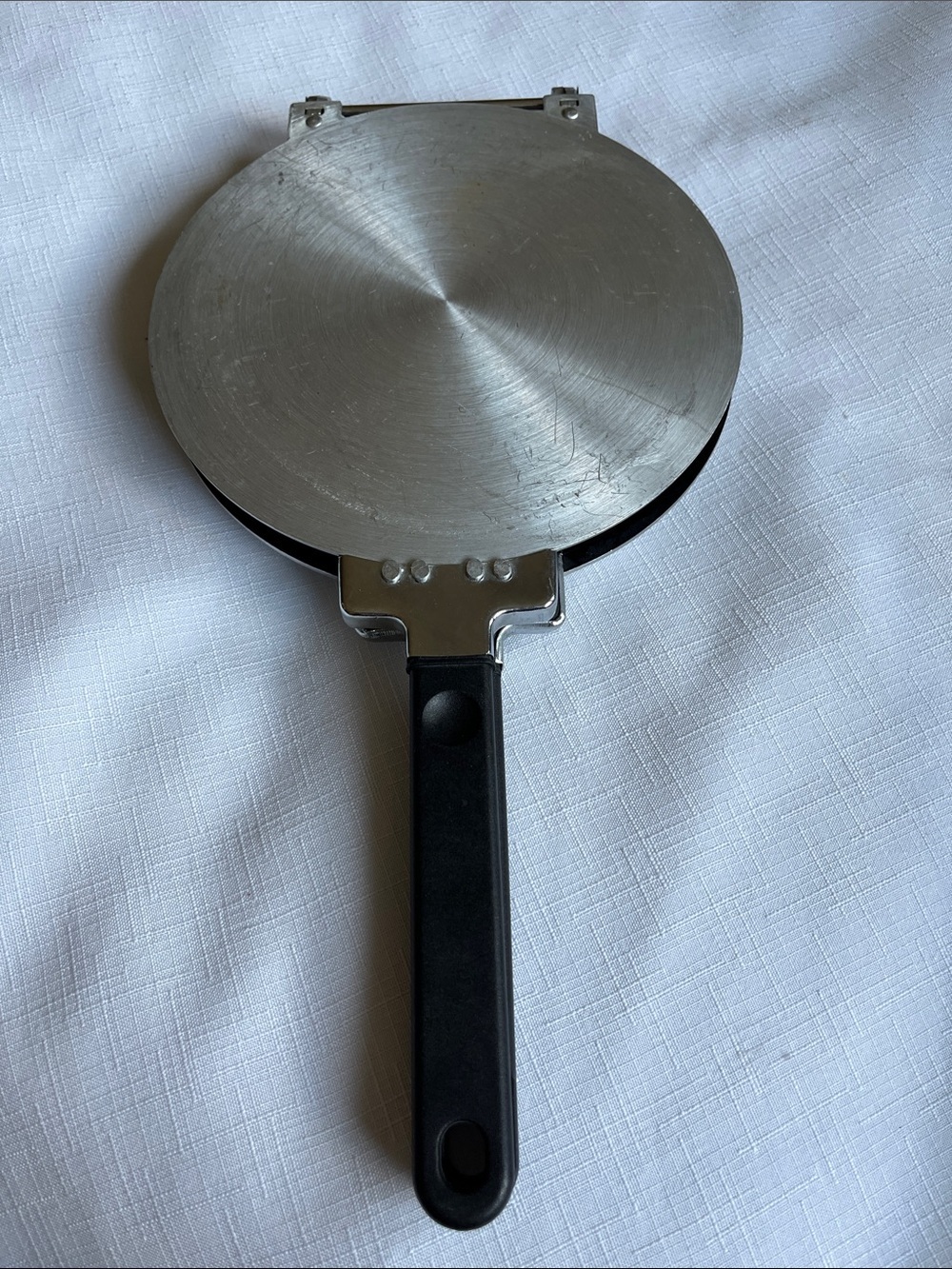 Perfect Pancake, double-sided cooking pan - flip pancakes omelets quesadillas